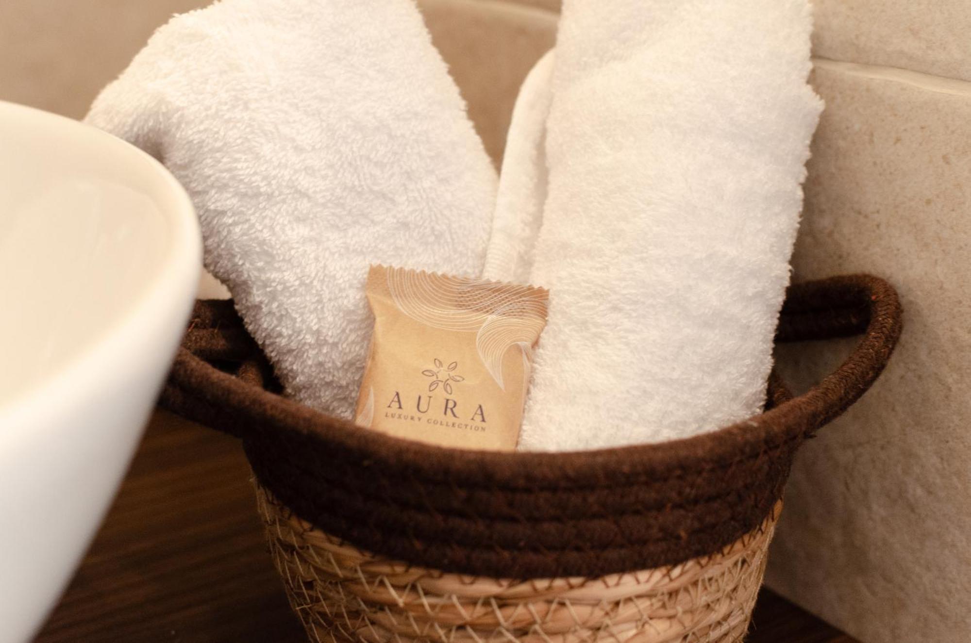 Aca Suite Luxury With Jacuzzi Adelfia Εξωτερικό φωτογραφία